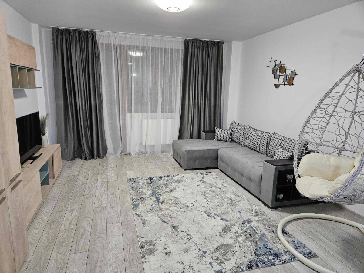 Tei Residence Piatra Neamţ Екстериор снимка