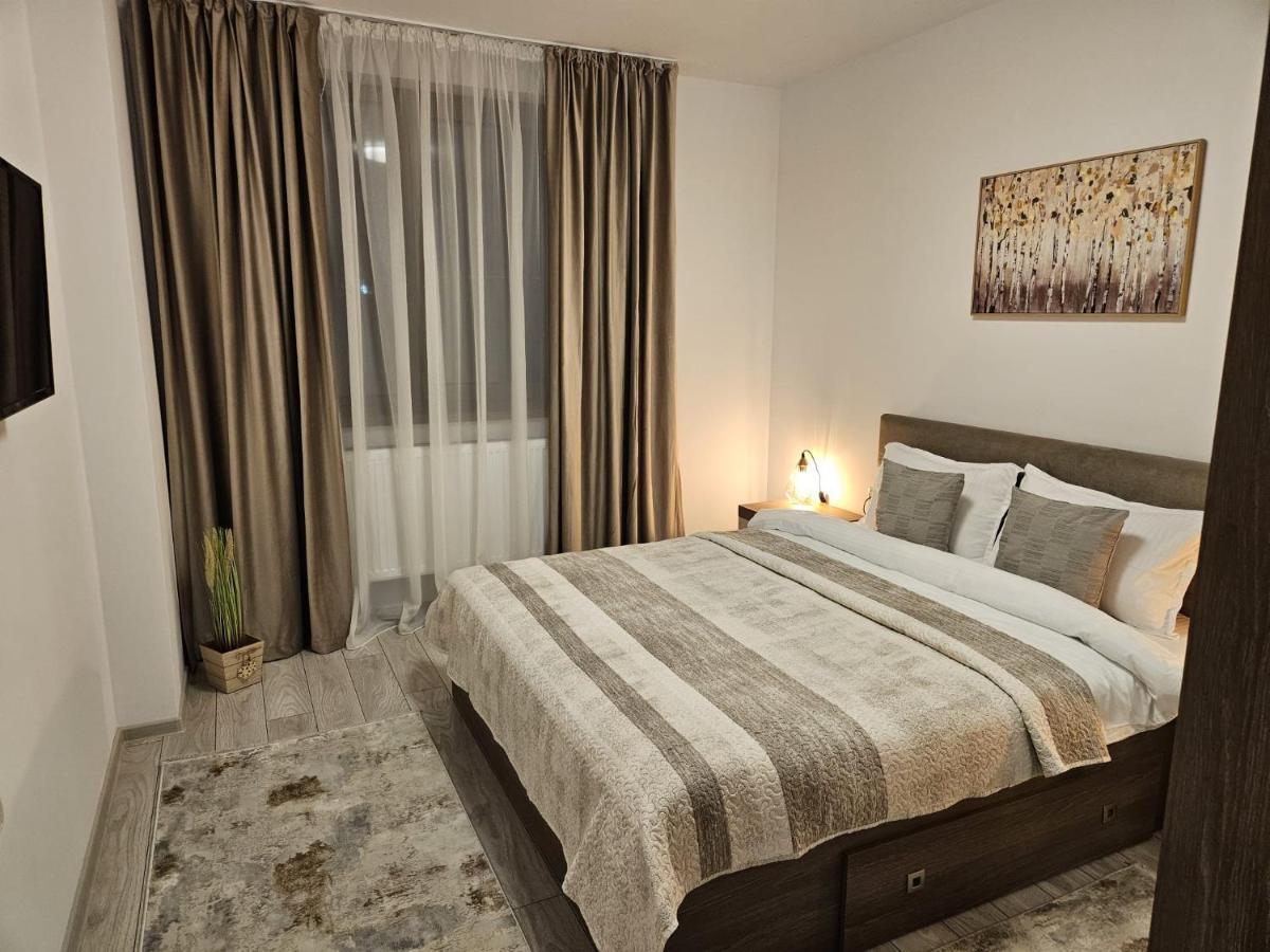 Tei Residence Piatra Neamţ Екстериор снимка