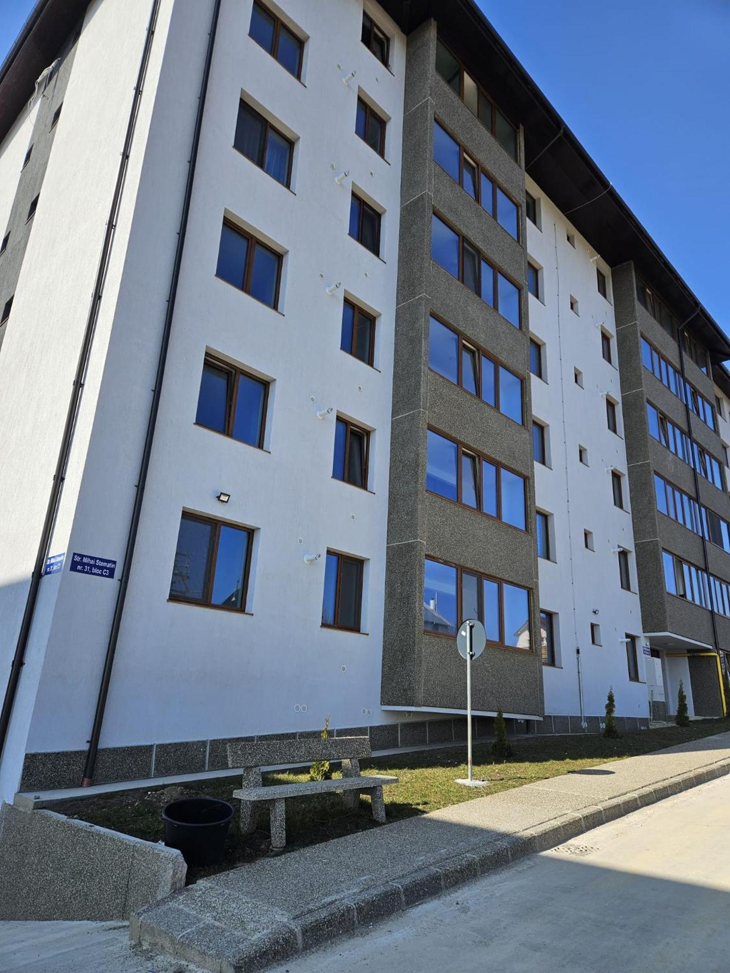 Tei Residence Piatra Neamţ Екстериор снимка
